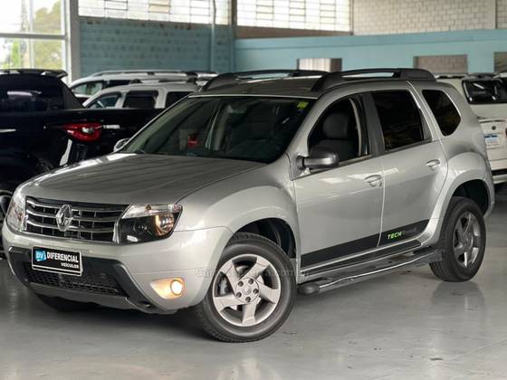 RENAULT DUSTER 2.0 DYNAMIQUE 4X2 16V FLEX 4P AUTOMÁTICO